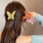 Butterfly hair clutcher