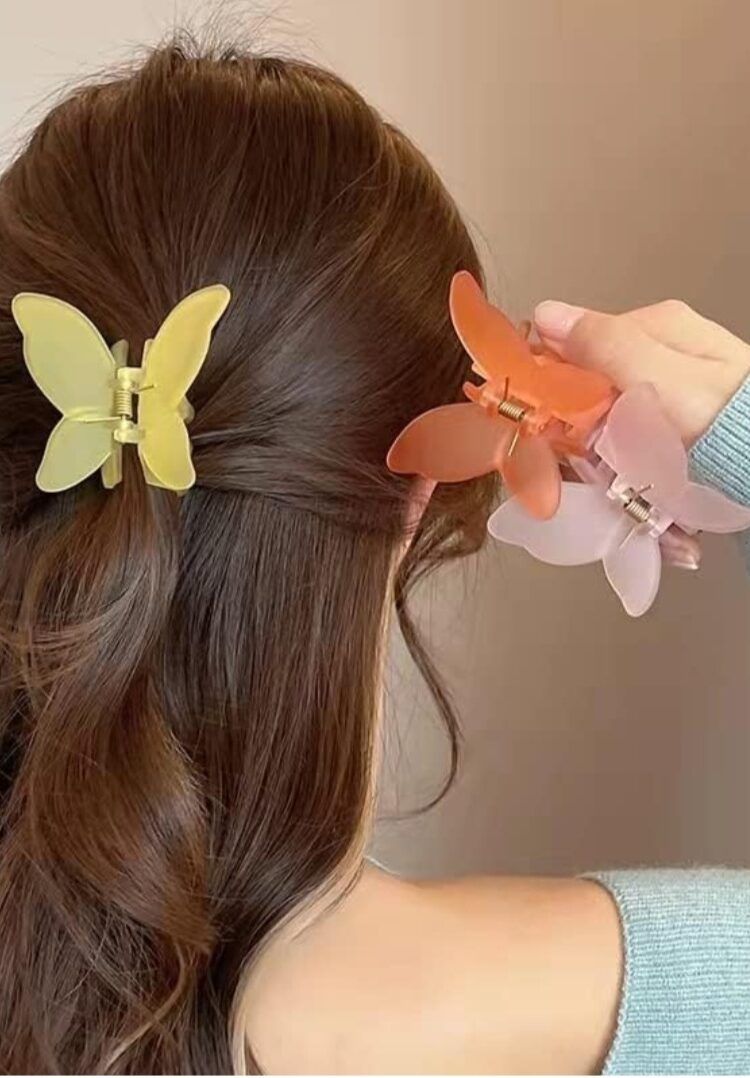 Butterfly hair clutcher