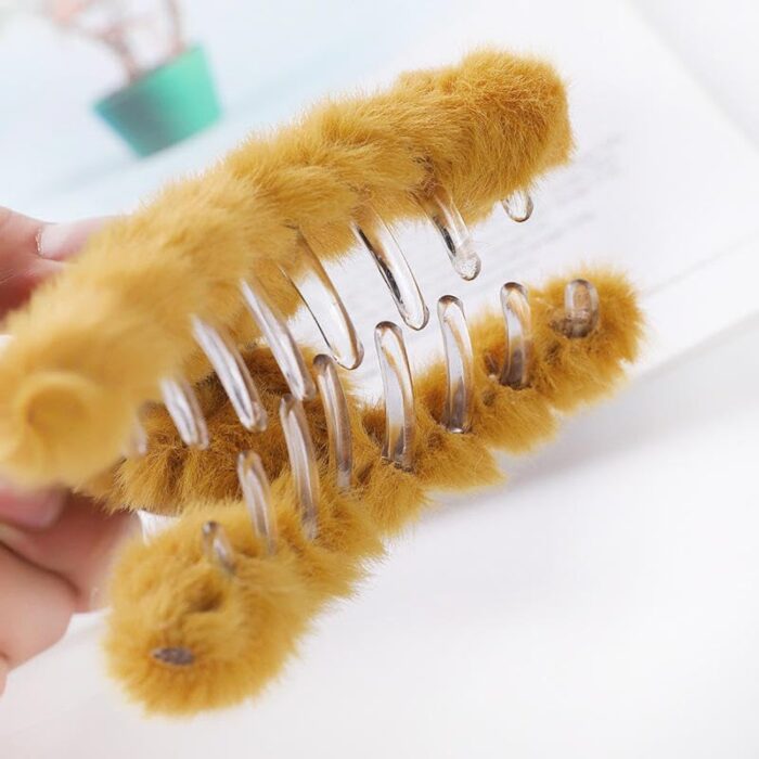 JAANSHU Premium Fur Hair Clutcher - Lightweight, Anti-Slip, Durable, Perfect for Thick & Fine Hair, All-Day Comfort & Everyday Styling. - Image 5