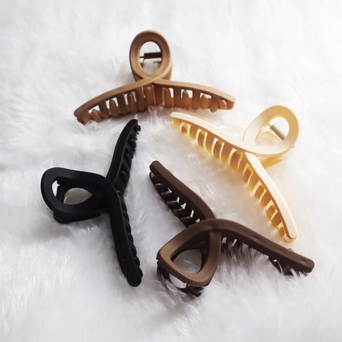 Jaanshu 3.5 Inch Large Matte Hair Claw Clips - Non-Slip Big Butterfly Jaw Clips for Thin, Fine & Thick Hair, Women & Girls (Pack of 3, Multicolor) - Image 6